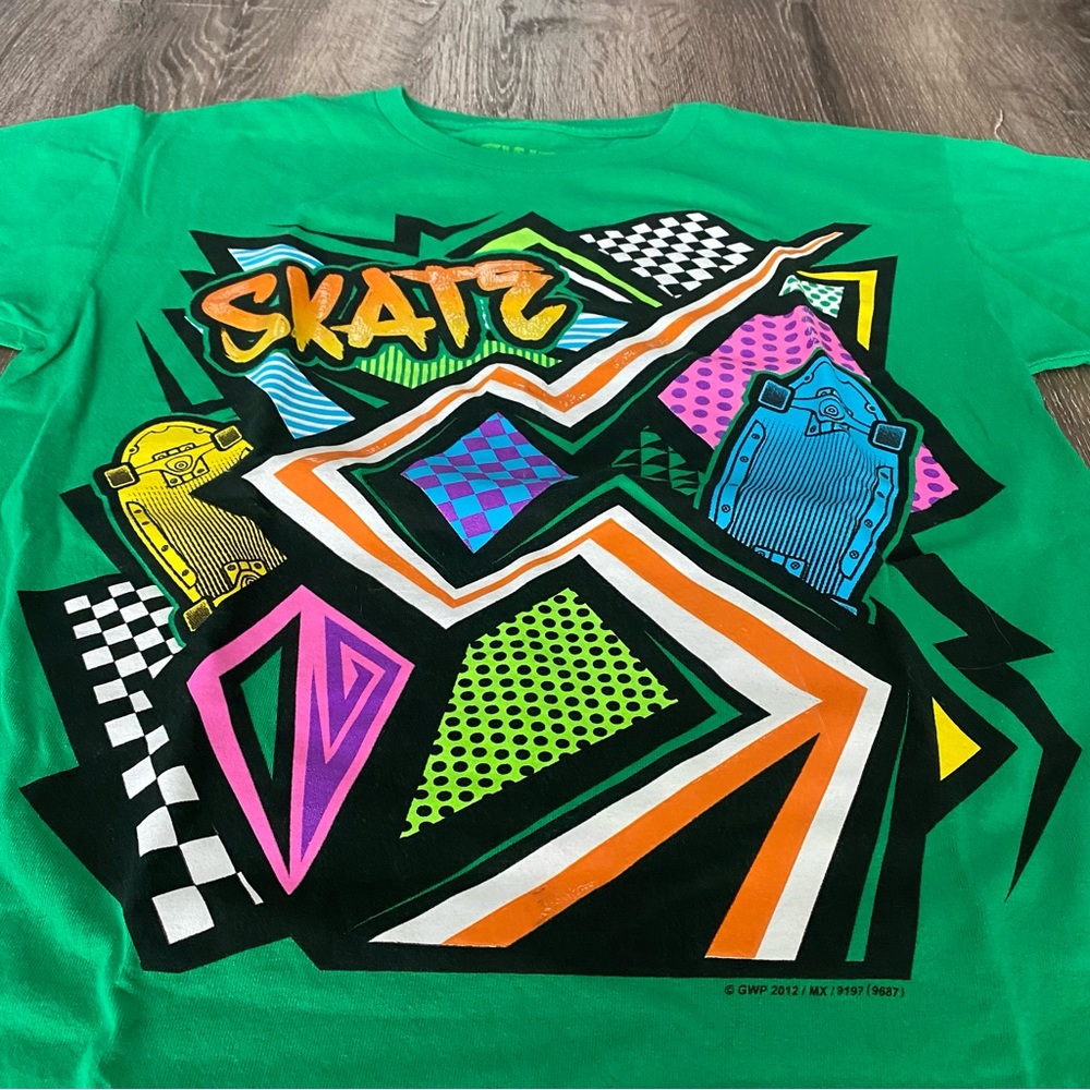GWP Sport Boys Skater Retro 90s Tee - Picture 5 of 9